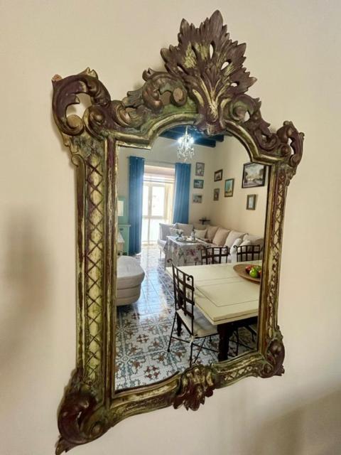 Gatu Casa Lola , " Preferente Mayores De 25 Anos Y Familias " El Puerto de Santa Maria Luaran gambar